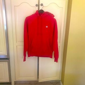 Great condition Champion hoodie, red size small.
